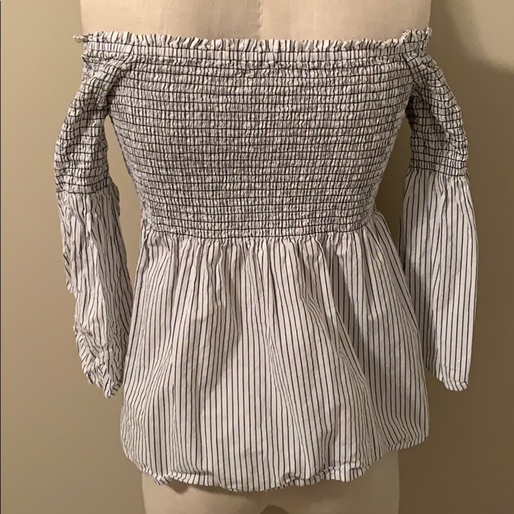 LOFT off the shoulder top - Picture 3 of 4